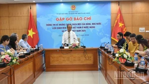 Toàn cảnh buổi gặp gỡ báo chí. (Ảnh: KHÁNH LAN)