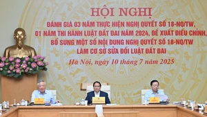 Thủ tướng Phạm Minh Chính chủ trì Hội nghị đánh giá 3 năm thực hiện Nghị quyết số 18-NQ/TW và 1 năm thi hành Luật Đất đai năm 2024.